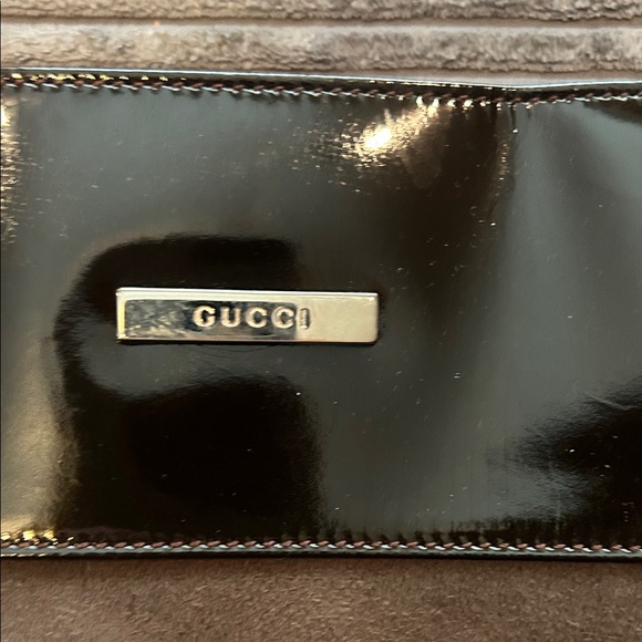 Gucci Tom Ford Era Patent and Suede Shoulder Bag - Picture 2 of 15